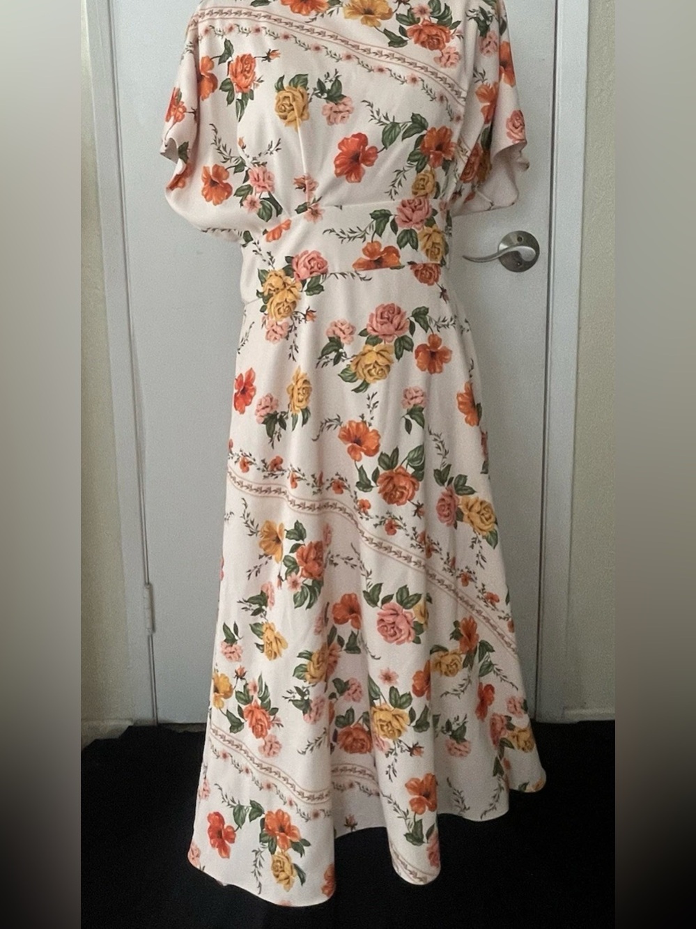 Alexia Admor Ivory Pink Orange Floral Midi A-Line Dress Boat
Neck Zip Lined 10
